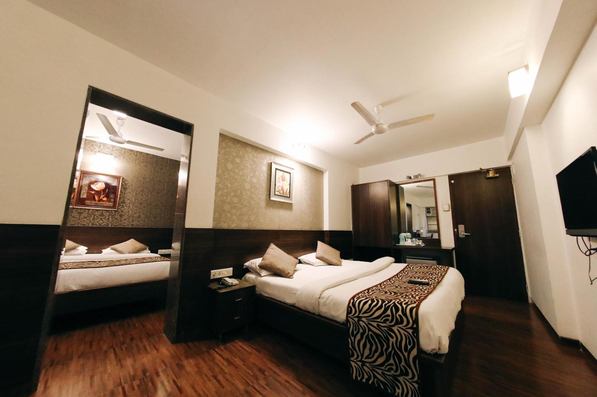 Hotel Maharana Inn Chembur Mumbai Exterior foto