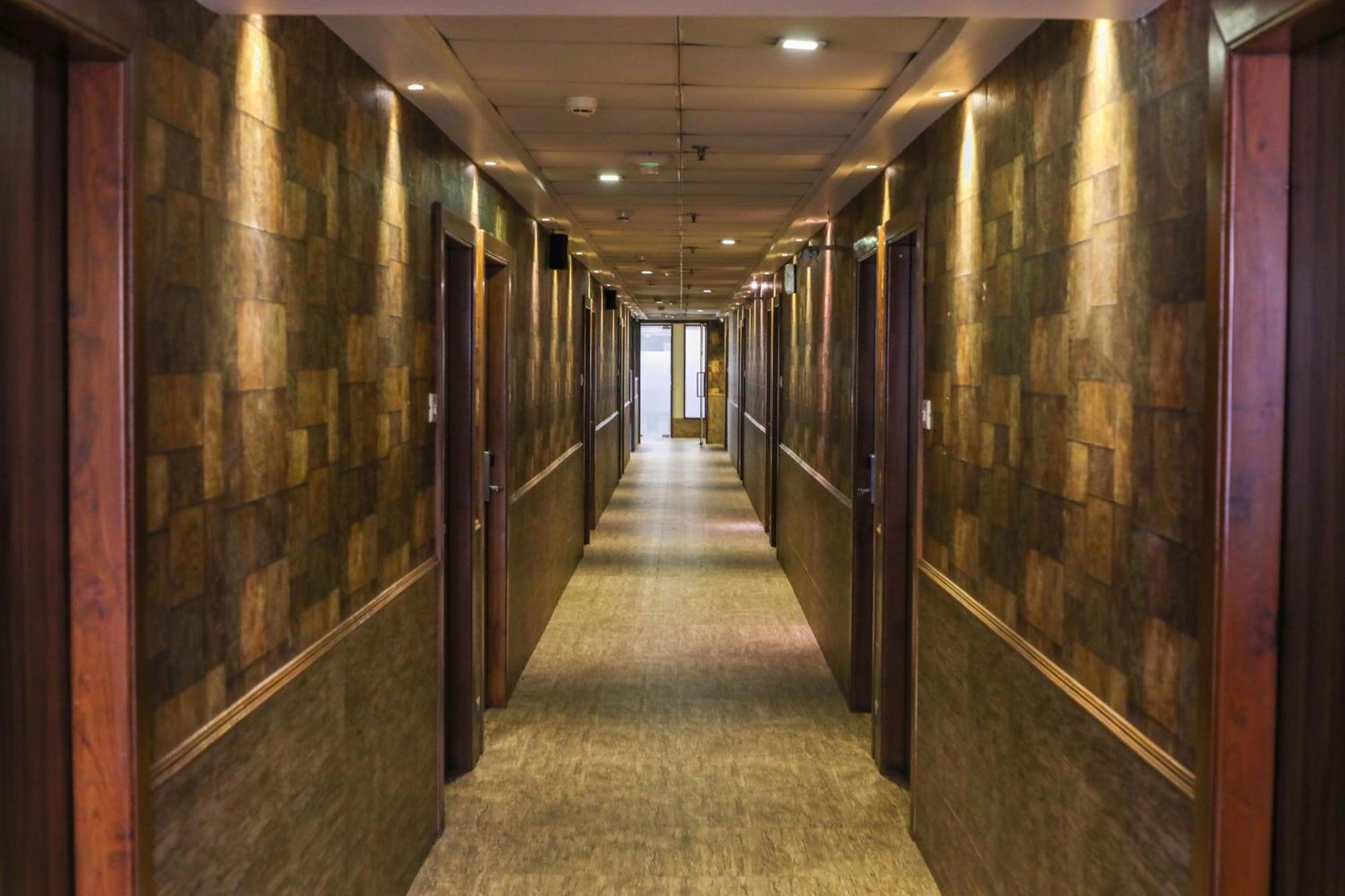 Hotel Maharana Inn Chembur Mumbai Exterior foto