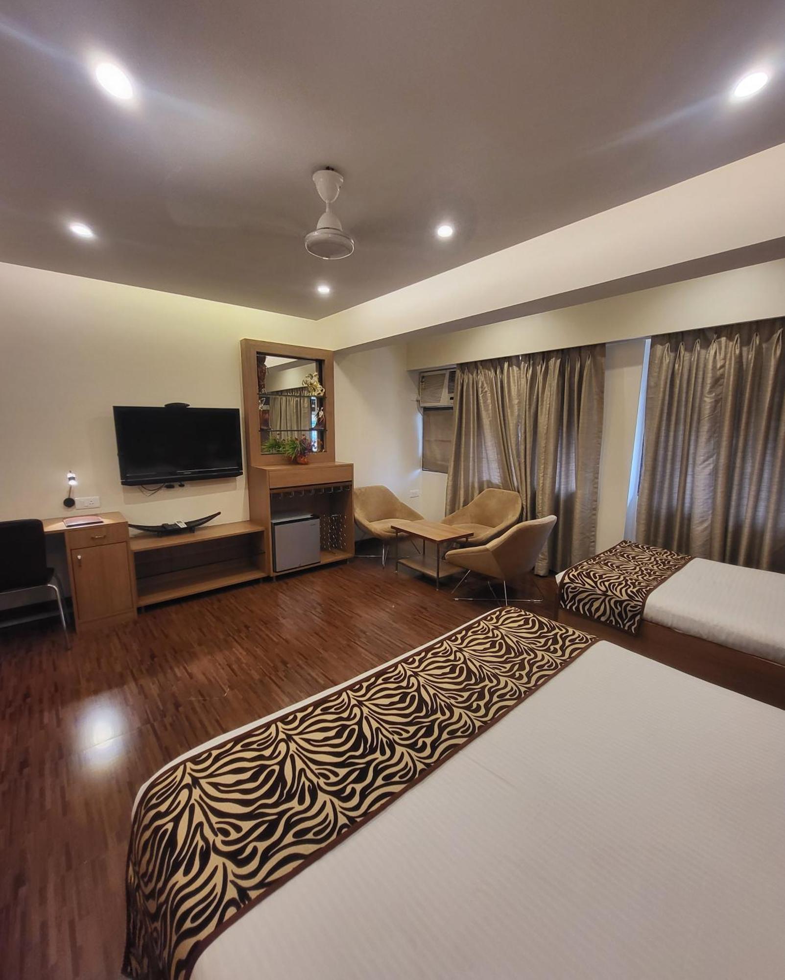 Hotel Maharana Inn Chembur Mumbai Exterior foto