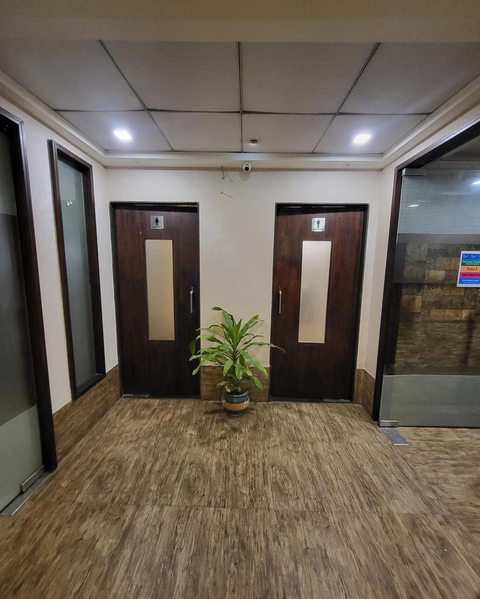 Hotel Maharana Inn Chembur Mumbai Exterior foto