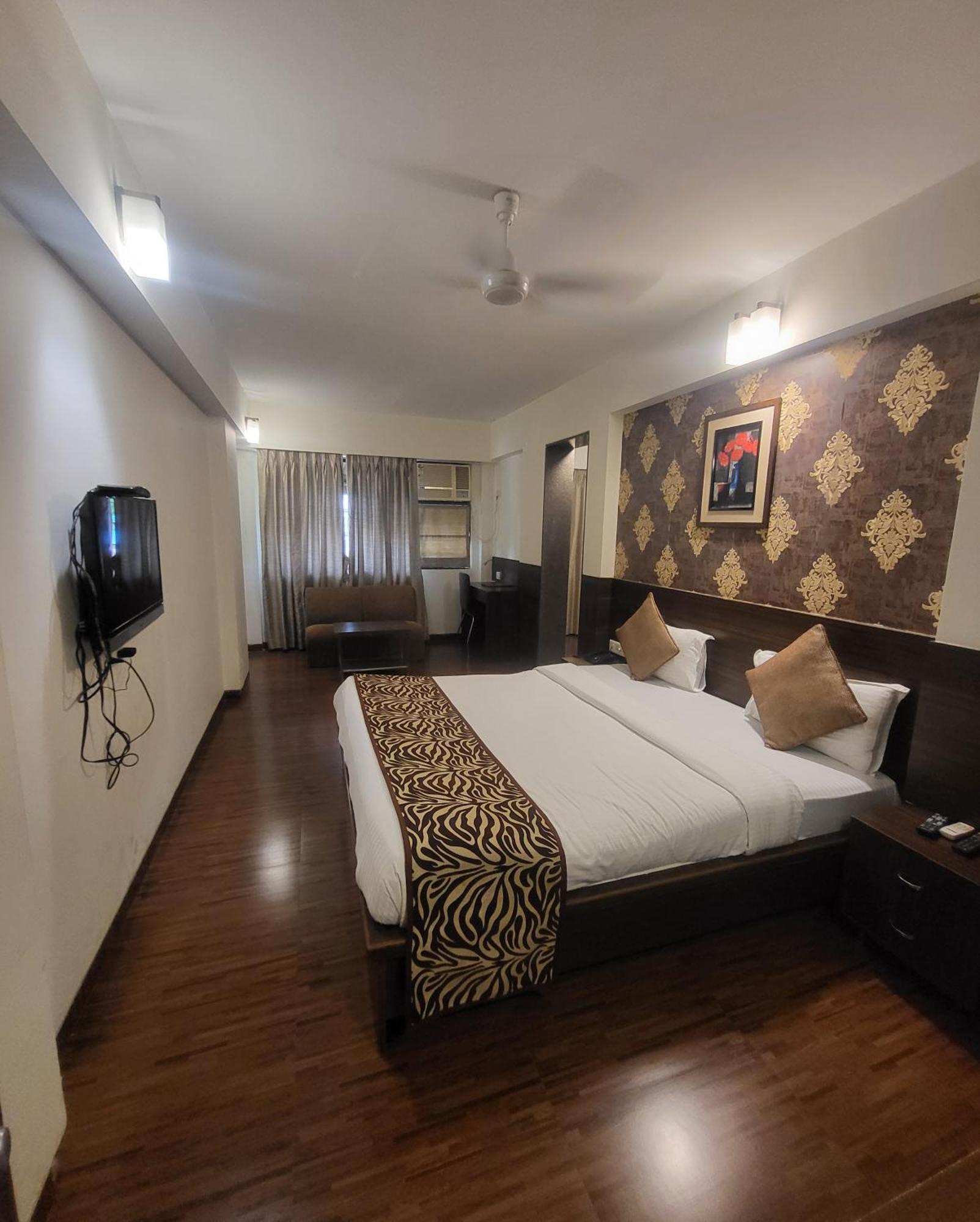 Hotel Maharana Inn Chembur Mumbai Exterior foto